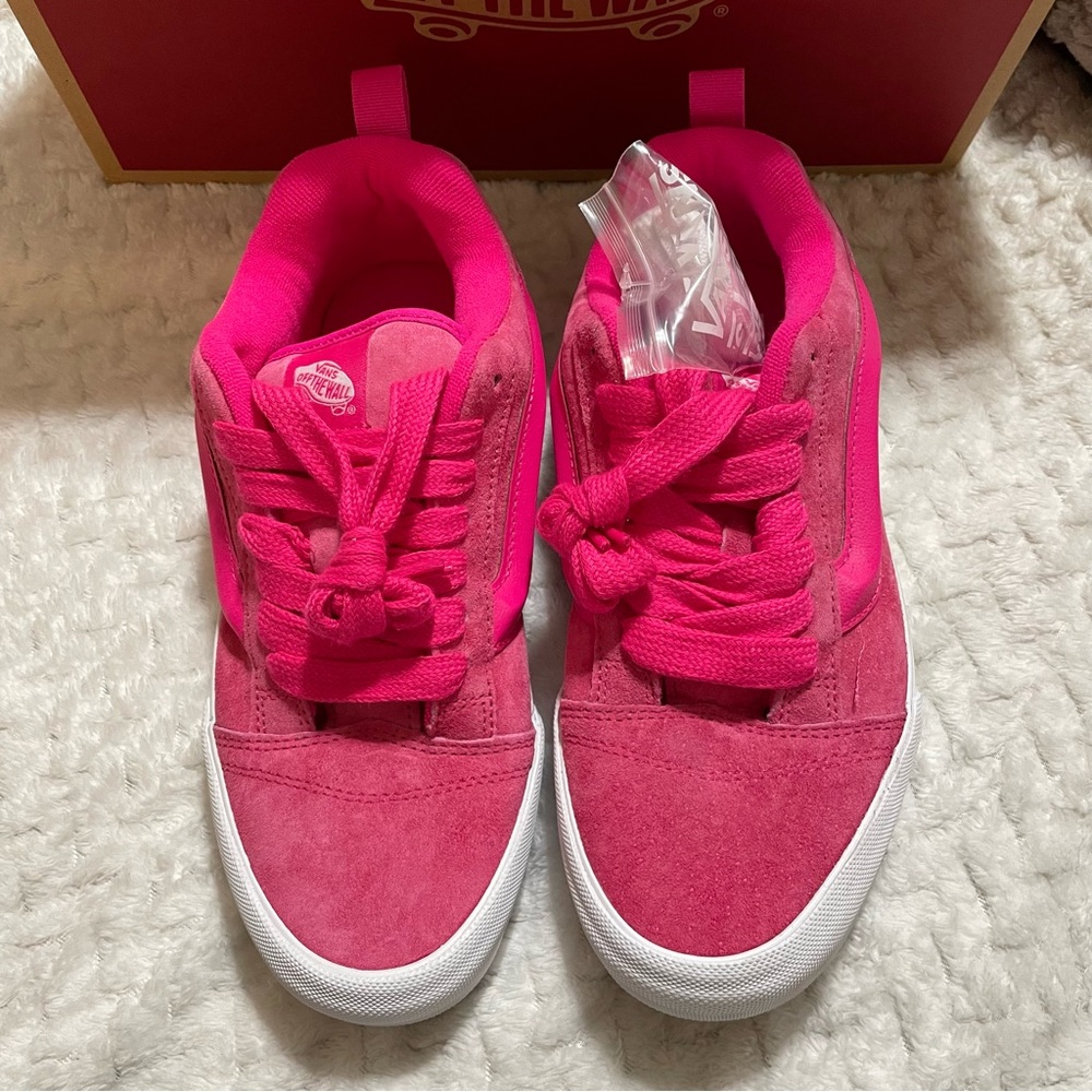 Hot pink Vans, suede fat laces in white and pink, NIB, mens 8.5 women’s 10